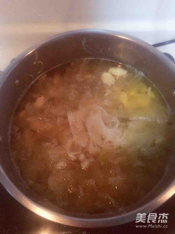 Bird's Nest Tremella Lily Soup recipe