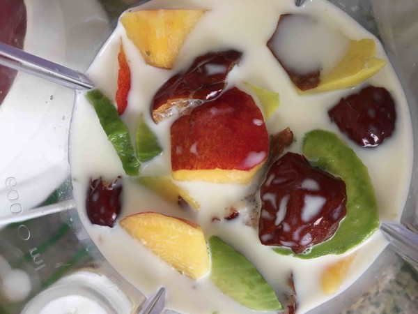 Avocado, Nectarine and Red Date Milkshake recipe