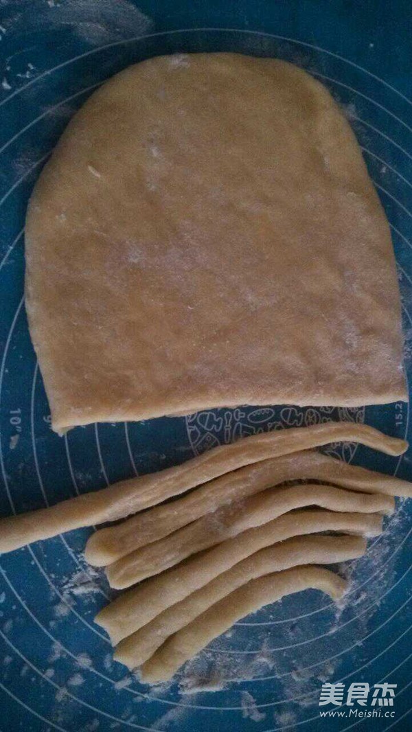 Chopped Green Onion Icing Twist recipe