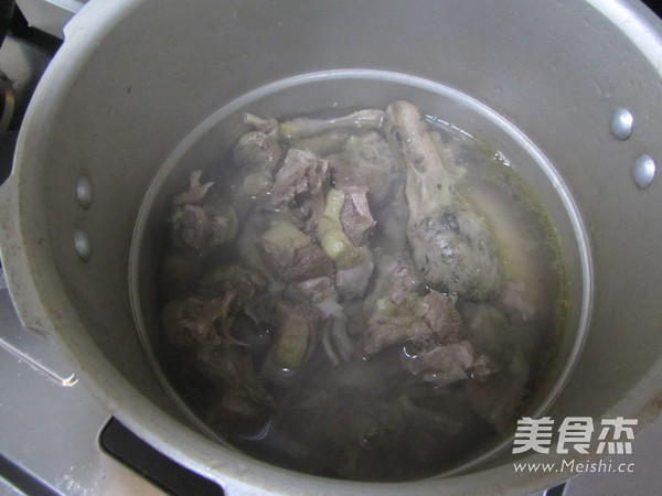 Roasted Wild Duck with Mushrooms and Bean Curd recipe