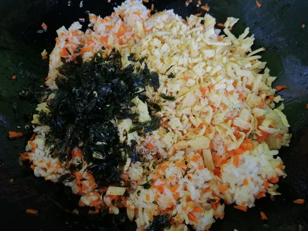 Potato Chips Seaweed Rice Ball recipe