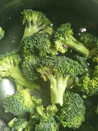 Broccoli in Oyster Sauce recipe