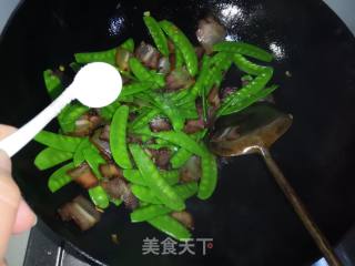 #蜡味# Cured Meat Snow Peas recipe
