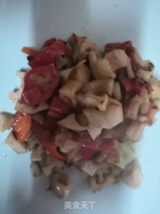 Stir-fried Lotus Root with Red Pepper recipe