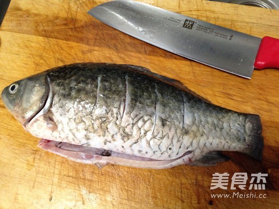 Sichuan Style Braised Crucian Carp recipe