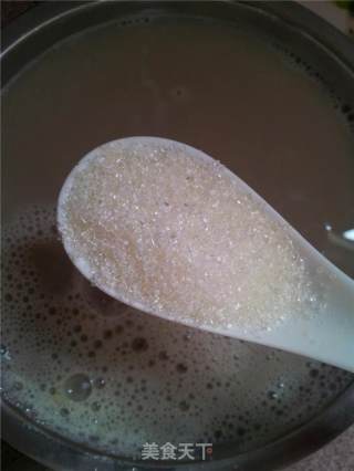 Red Dates and Black Soy Milk recipe