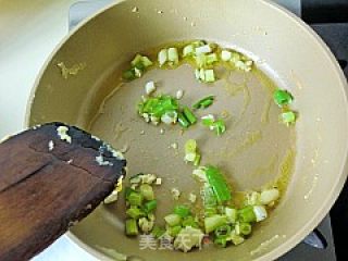 Cat's Ear Noodles with Carrot Egg Fried Sauce recipe