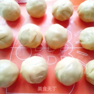 Date Paste Filling Mooncakes recipe