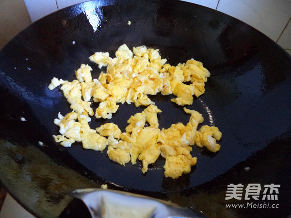 Fried Hor Fun with Egg recipe