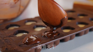 Liquor Chocolate [first Taste Diary] recipe