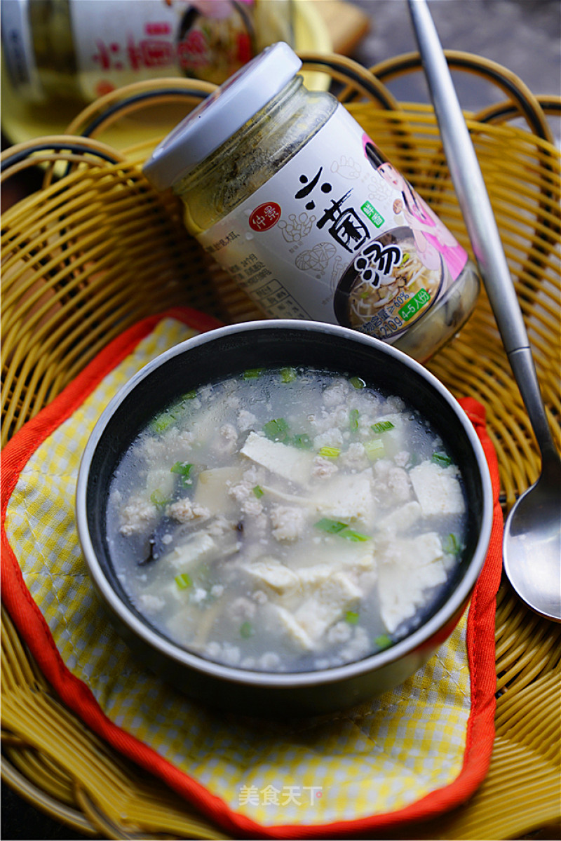 Tofu and Fresh Meat Six Fungus Soup