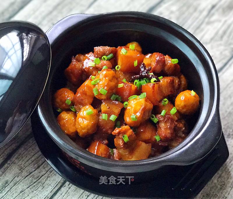 Braised Pork with Tiger Skin Egg recipe