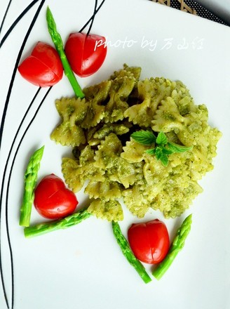 Pasta with Green Sauce recipe