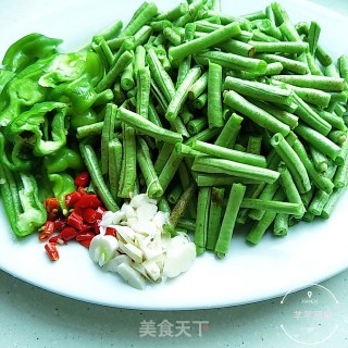 Stir-fried Long Beans recipe