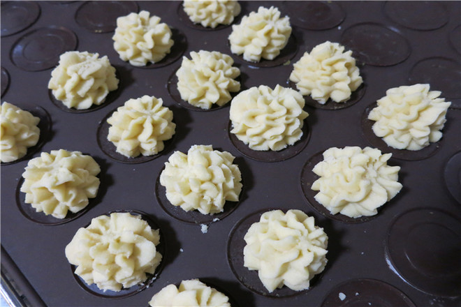 Internet Red Cookies-butter Flower recipe