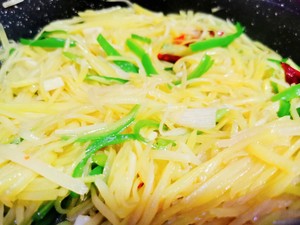 ❗simple Home Cooking ❗green Pepper and Potato Shreds ❗spicy and Sour and Refreshing Giant Rice ❗sour and Spicy Potato Shreds recipe
