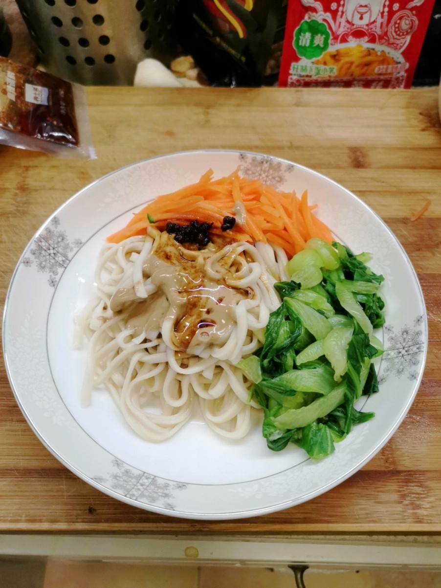 Noodles with Sesame Sauce and Pepper Oil