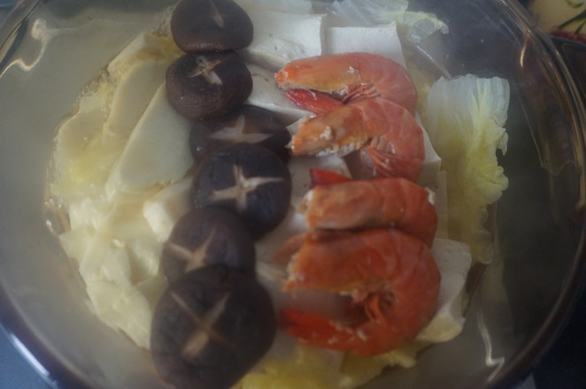 Light But Delicious, Japanese-style Hot Pot with Assorted Shrimps recipe