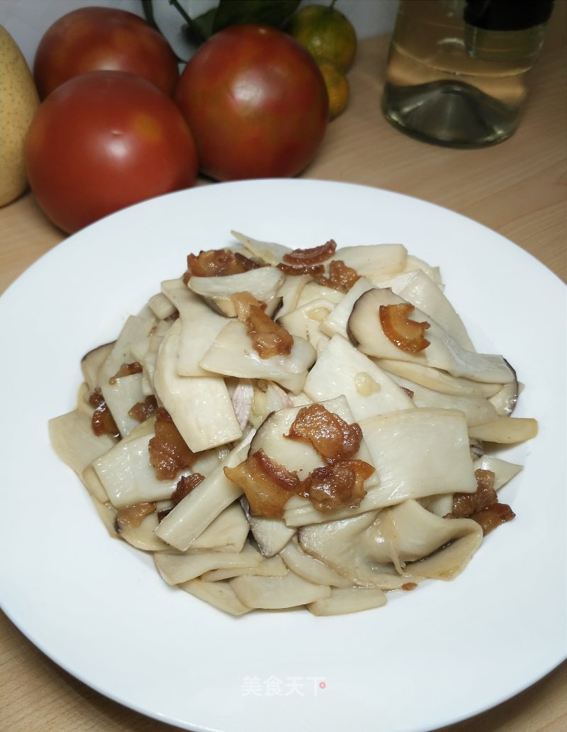 Stir-fried Chicken Dumplings with Bacon recipe