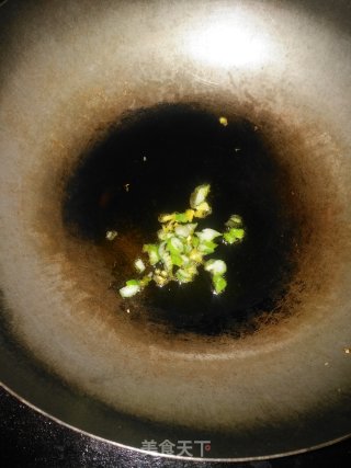 #春时正好# Stir-fried Chrysanthemum Chrysanthemum recipe