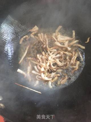Stir-fried Shredded Kelp with Pork recipe