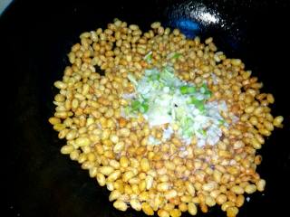 Stir-fried Soy Cubes with Pickles recipe