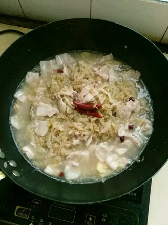 Northeast Pickled Cabbage White Pork recipe