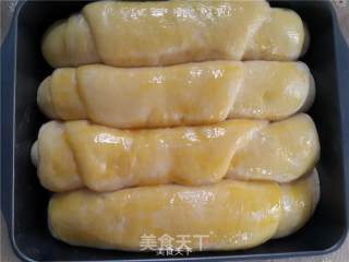 Fragrant Soft Row Buns recipe