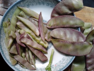 Black-eyed Peas Slices recipe