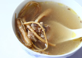 Autumn Nourishment-chinese Wolfberry and Ginseng Chicken (one Dish, One Soup) recipe