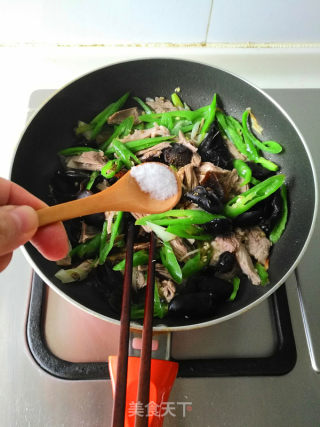 #trust之美# Stir-fried with Chili Pepper recipe