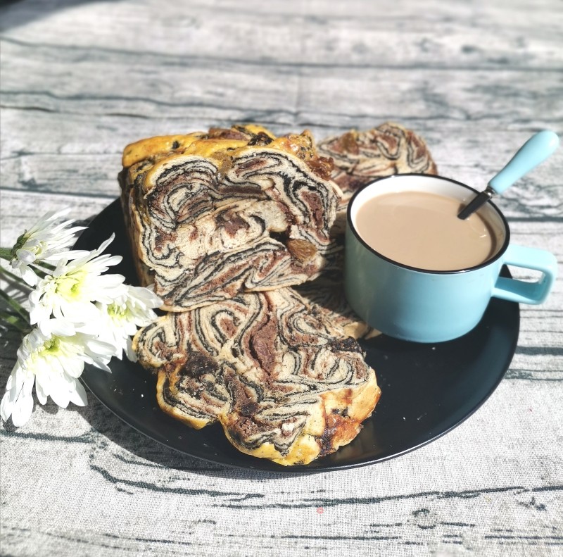 Hemp Black Sesame Sauce and Red Bean Paste Bread recipe