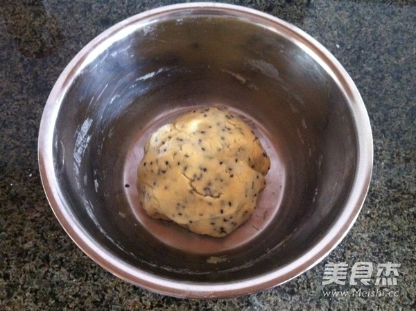 Black Sesame Pattern Biscuits recipe