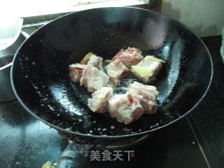 Steamed Pork Ribs with Lotus Seed recipe