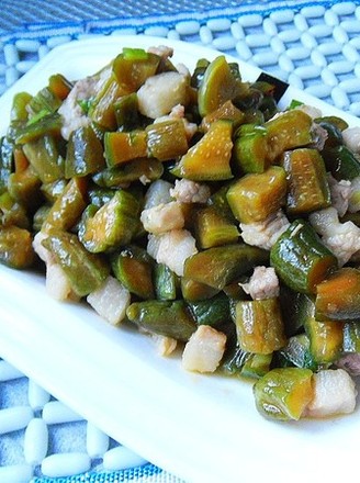 Stir-fried Pickled Cucumber with Diced Pork