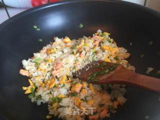 Fried Rice with Yuqian Salmon Egg recipe