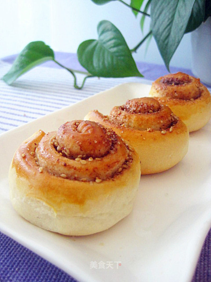 Sesame Cinnamon Rolls recipe