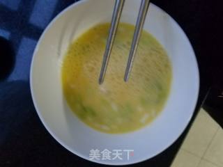 "summer Lazy Meal" One-minute Scallion Steamed Egg recipe