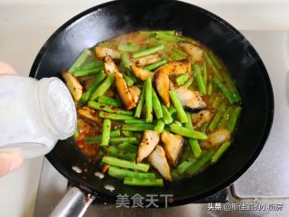 Stir-fried String Beans with Cured Fish recipe