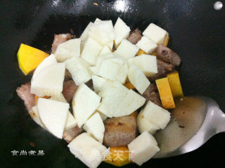Braised Pork Ribs with Yam Pumpkin recipe