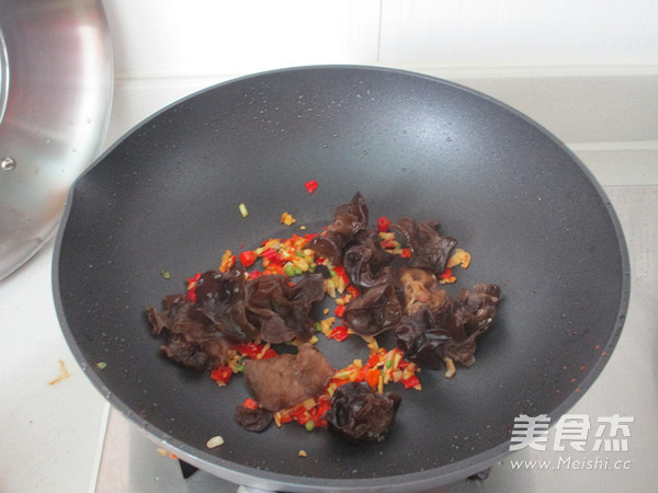Yuxiang Chicken Slices recipe