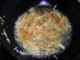 Winter Warming Soup---sour and Spicy Chicken and Radish Soup recipe
