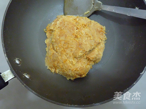 Cantonese Style Meat Floss Kidney Bean Mooncake recipe