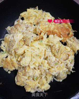 Whitebait Scrambled Eggs recipe