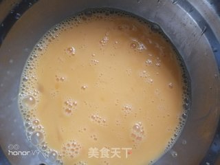 Scrambled Eggs with Chives and Carrots recipe