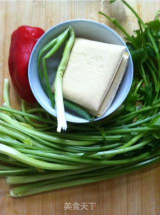 Celery Stir-fried Tofu recipe