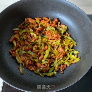 Green Pepper Shredded Pork Noodle recipe