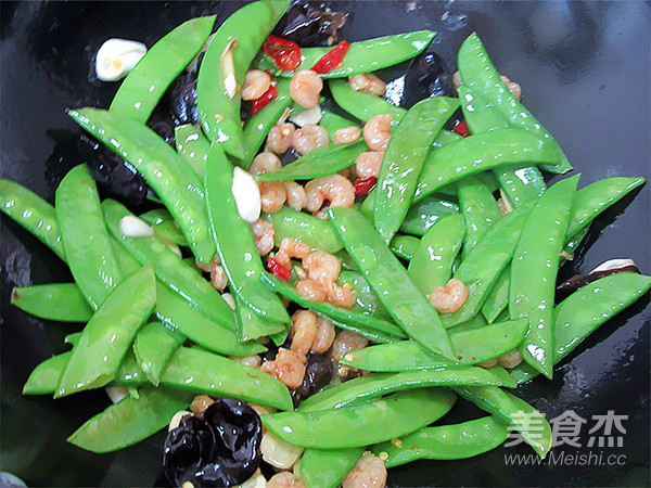 Vegetarian Fried Shrimp and Snow Pea recipe