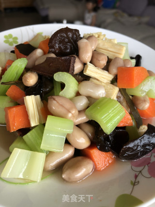 Marinated Peanuts and Celery recipe