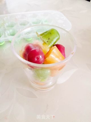 Colorful Fruit Ice-small Popsicles that Children Like recipe